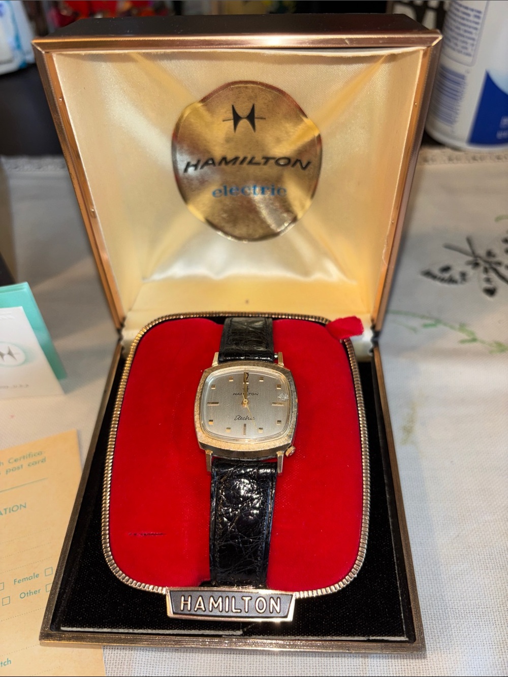 NIB VINTAGE rare, complete collector's set for a 1966 Hamilton Electric "Vela" v